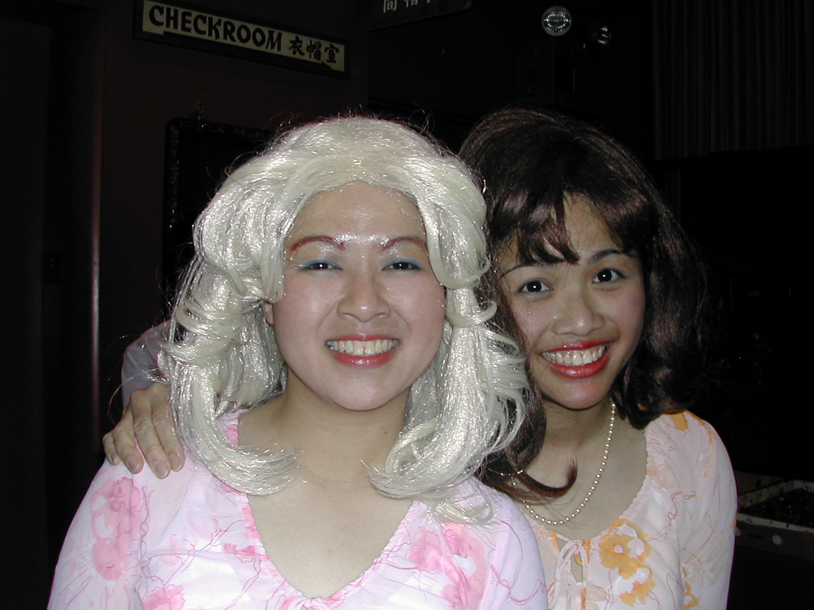 Jenny & Joyce Kwan as lead singers of ABBA 