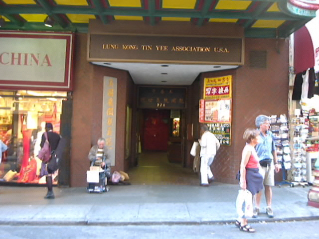 Loong Kong Association building at 924 Grant Ave.